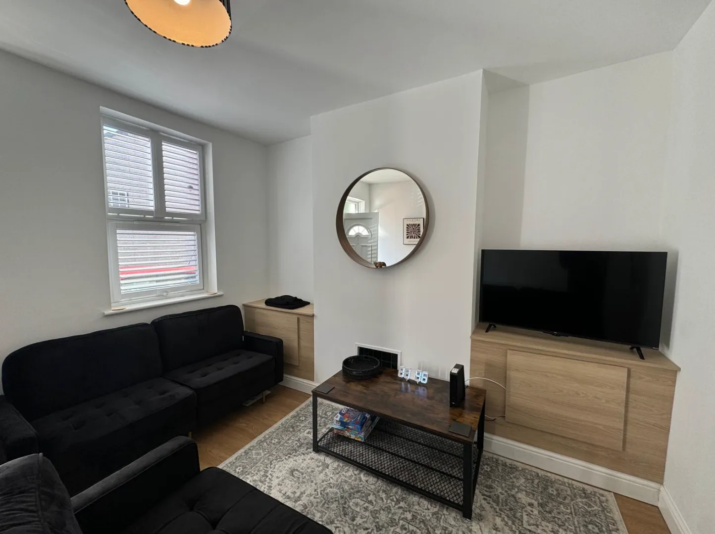 Prime 2 Bed Student House in City Centre // Jul 2026 - Image 1